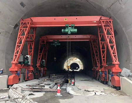 嘉兴隧道专用门式起重机