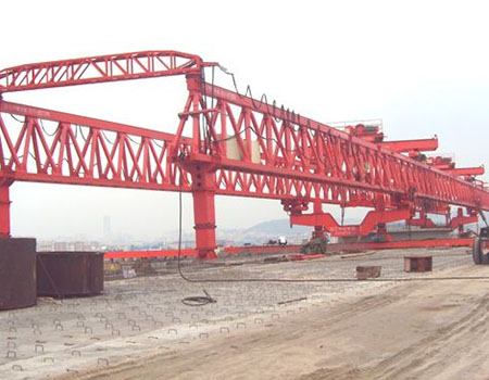 嘉兴铁路架桥机